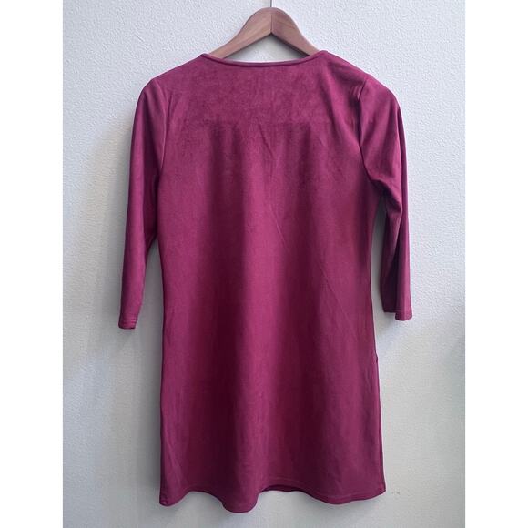 Versona Women's Red Faux Suede Shift Mini Dress Size Small - Picture 2 of 5